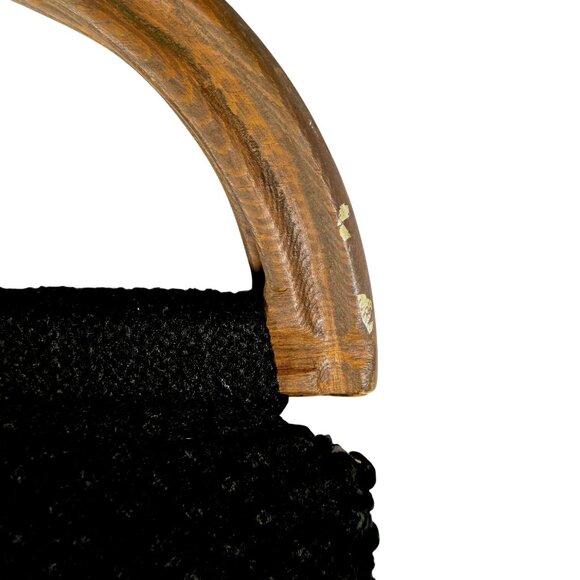 Vintage 1970s Black Macrame Purse with Wooden Handles & Floral Lining - Picture 4 of 6